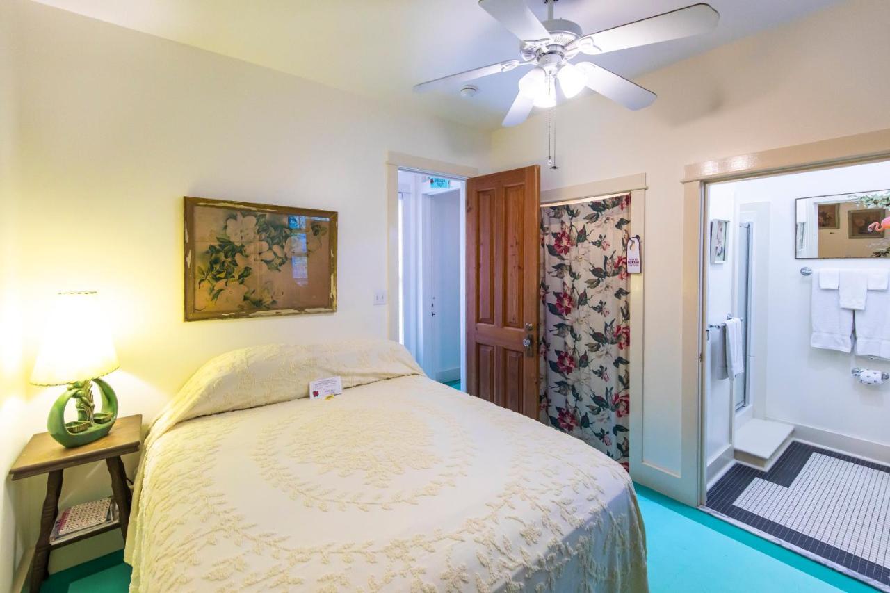 Hibiscus Coffee & Guesthouse Grayton Beach Ngoại thất bức ảnh