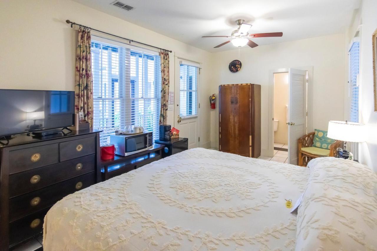 Hibiscus Coffee & Guesthouse Grayton Beach Ngoại thất bức ảnh