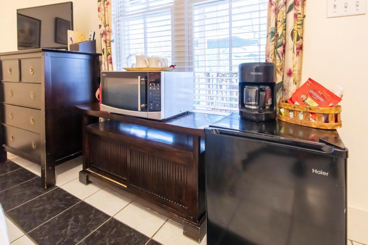 Hibiscus Coffee & Guesthouse Grayton Beach Ngoại thất bức ảnh